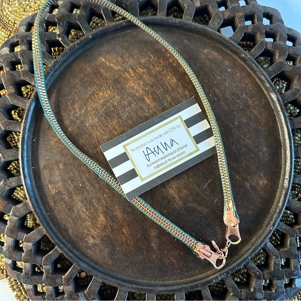 Rose Gold Zipper Necklace‎ Green